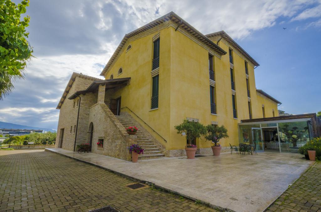 Country House Corte Del Sole Campolungo Bagian luar foto