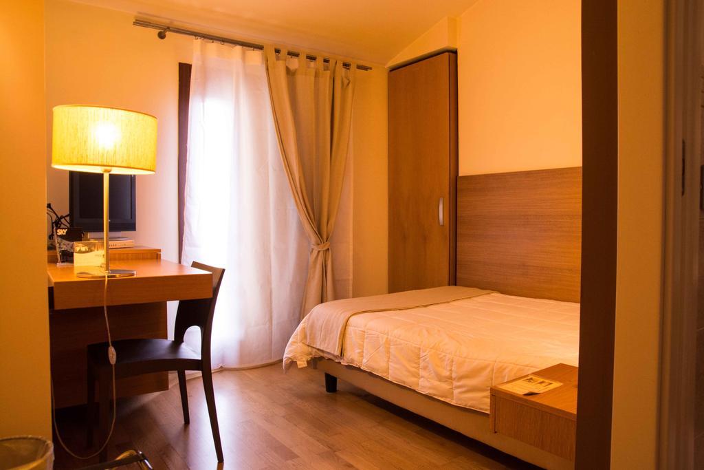 Country House Corte Del Sole Campolungo Ruang foto