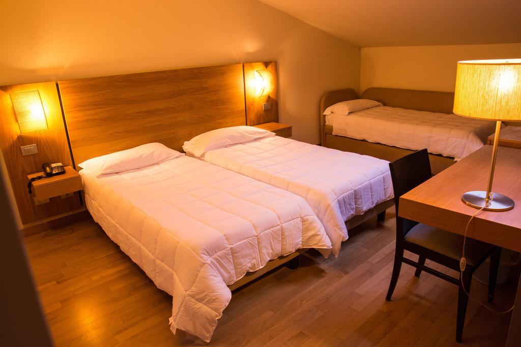 Country House Corte Del Sole Campolungo Ruang foto